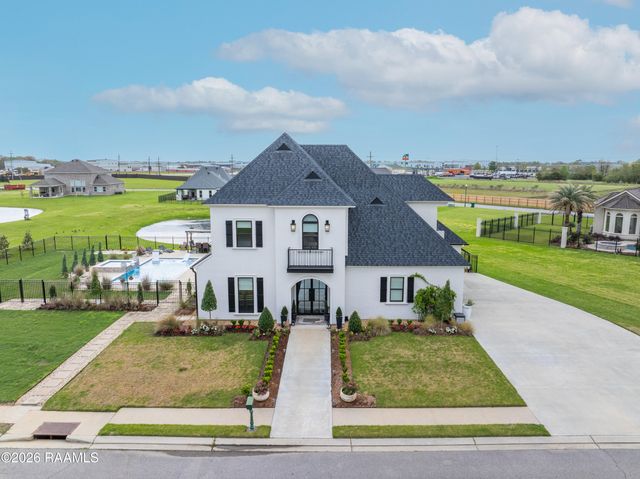 1014 The Lake Drive, Broussard, LA 70518