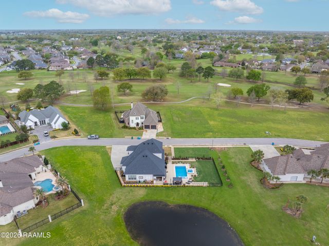 1014 The Lake Drive, Broussard, LA 70518