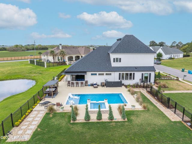 1014 The Lake Drive, Broussard, LA 70518