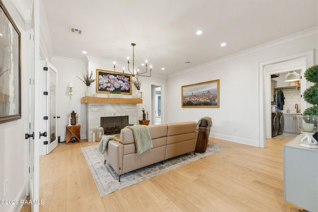 1014 The Lake Drive, Broussard, LA 70518