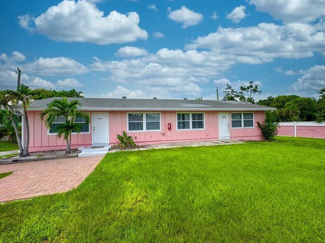 2717 Richard Road, West Palm Beach, FL 33403