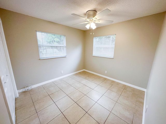 2717 Richard Road, West Palm Beach, FL 33403