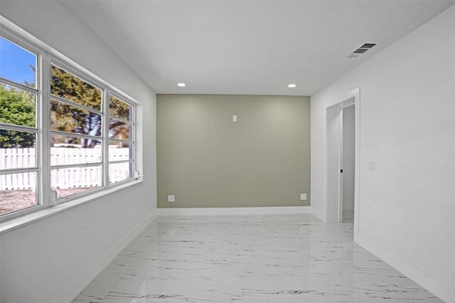 1437 SW 1st Avenue, Deerfield Beach, FL 33441