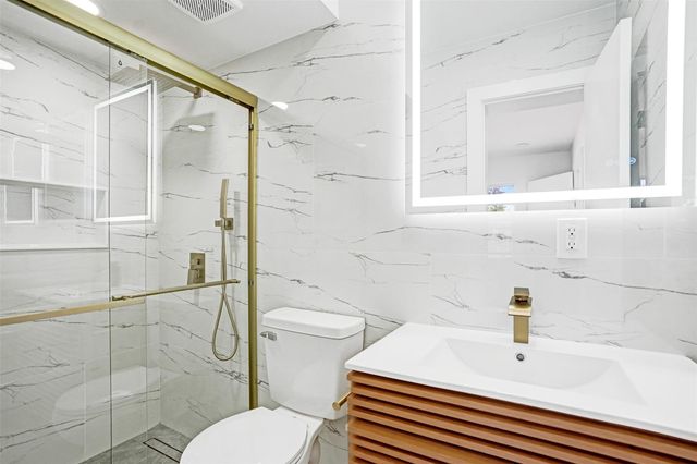 1437 SW 1st Avenue, Deerfield Beach, FL 33441