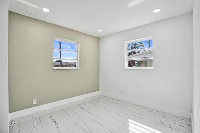 1437 SW 1st Avenue, Deerfield Beach, FL 33441