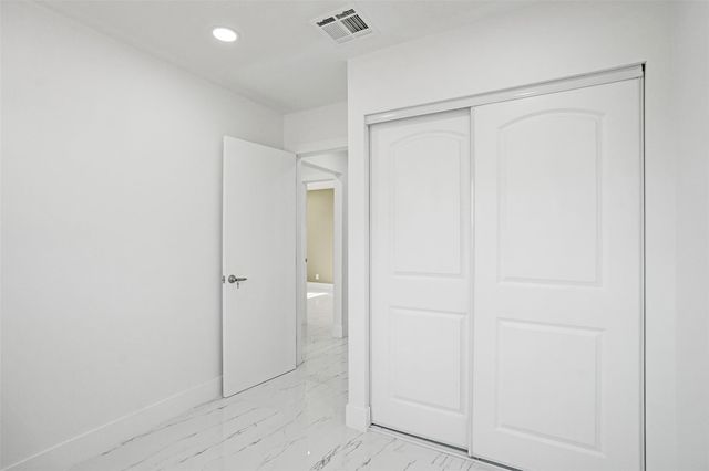 1437 SW 1st Avenue, Deerfield Beach, FL 33441