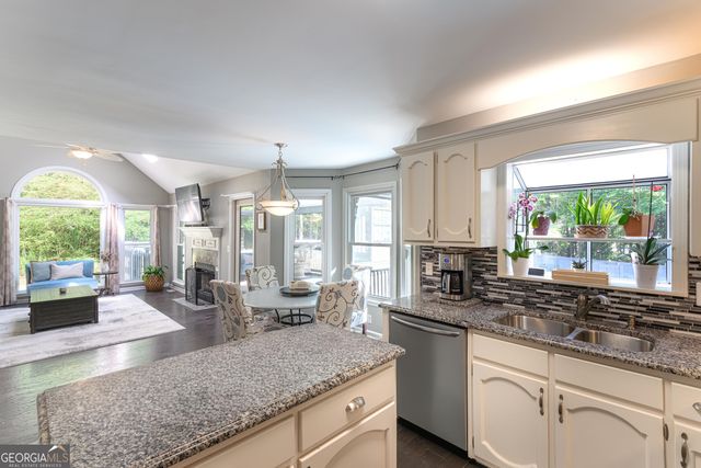 820 Spooner Ridge, Peachtree City, GA 30269