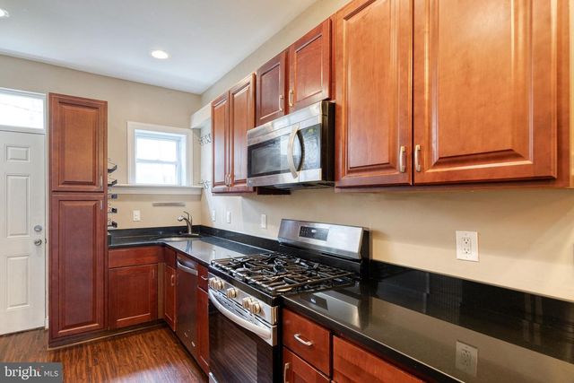 2049 DIVISION ST, Baltimore, MD 21217