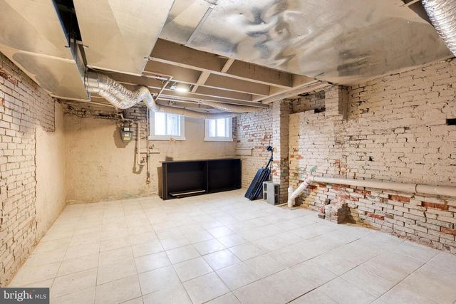 2049 DIVISION ST, Baltimore, MD 21217