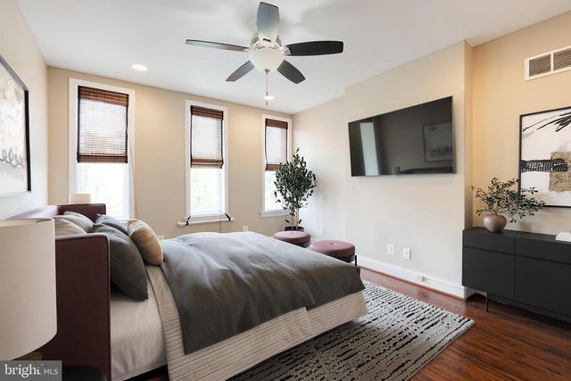 2049 DIVISION ST, Baltimore, MD 21217