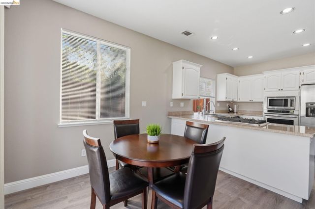 1937 Paradise Peak Ct, Antioch, CA 94531