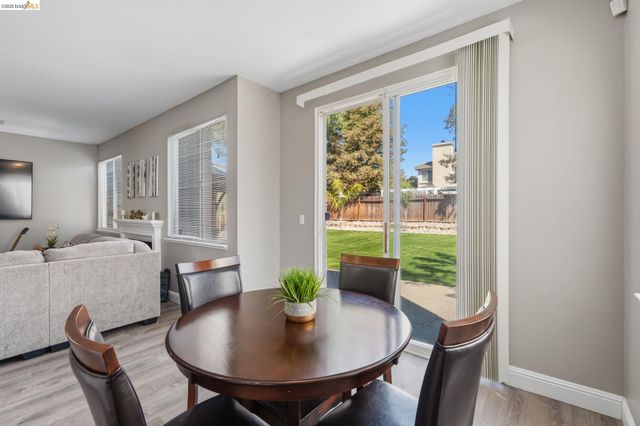 1937 Paradise Peak Ct, Antioch, CA 94531