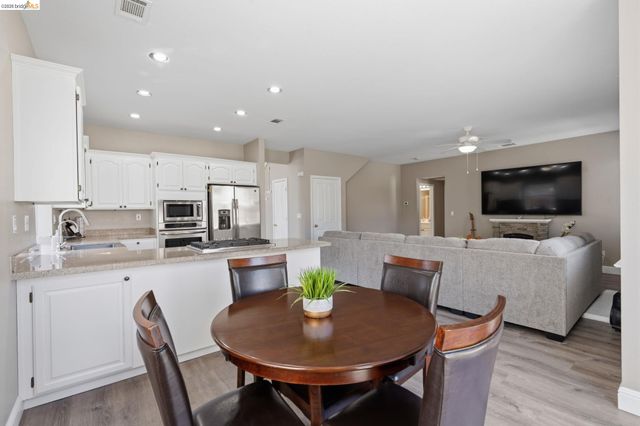 1937 Paradise Peak Ct, Antioch, CA 94531