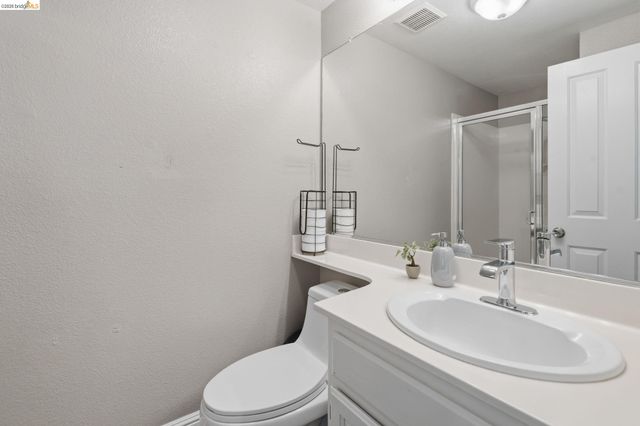 1937 Paradise Peak Ct, Antioch, CA 94531