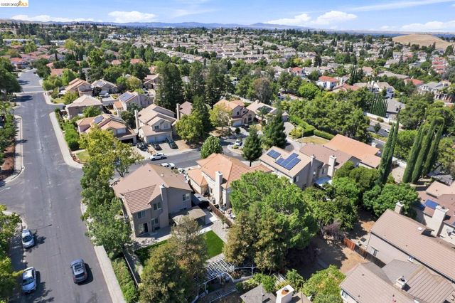 1937 Paradise Peak Ct, Antioch, CA 94531