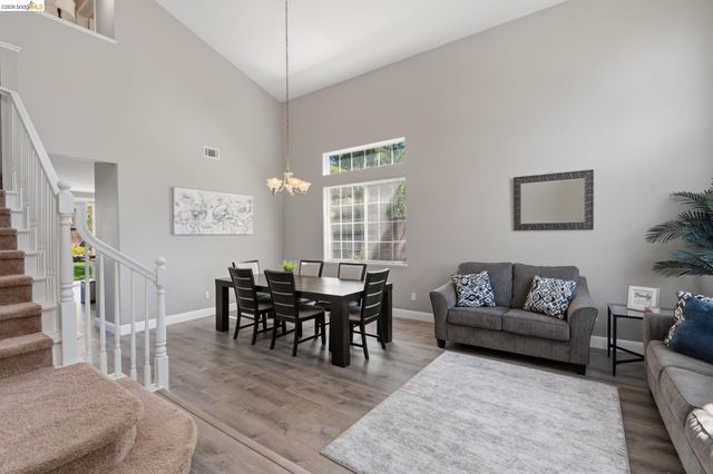 1937 Paradise Peak Ct, Antioch, CA 94531