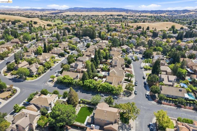 1937 Paradise Peak Ct, Antioch, CA 94531