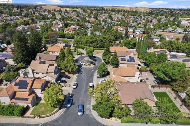 1937 Paradise Peak Ct, Antioch, CA 94531