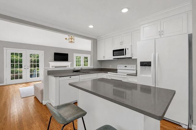 155 Little Fresh Pond Road, Southampton, NY 11968