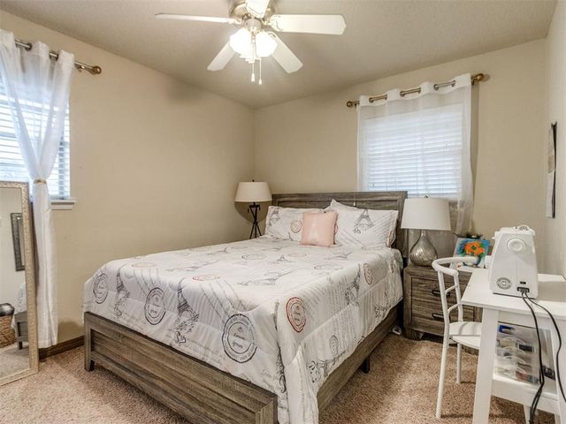 1053 NW 5th Street, Moore, OK 73160