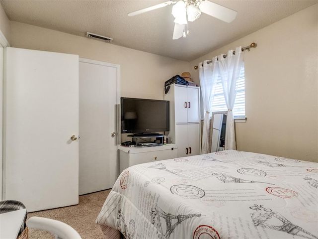 1053 NW 5th Street, Moore, OK 73160