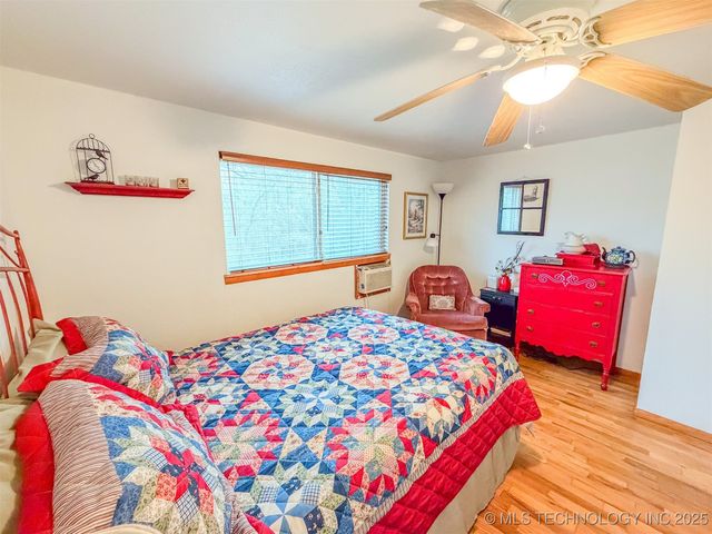 9956 Lost Acres Road, Kingston, OK 73439