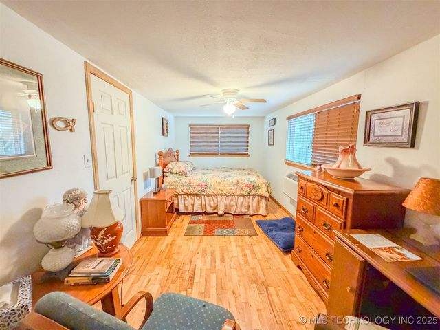 9956 Lost Acres Road, Kingston, OK 73439