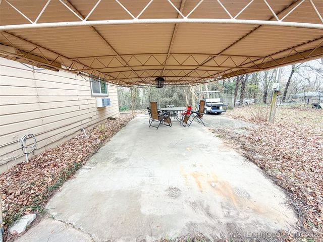 9956 Lost Acres Road, Kingston, OK 73439