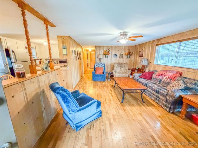 9956 Lost Acres Road, Kingston, OK 73439