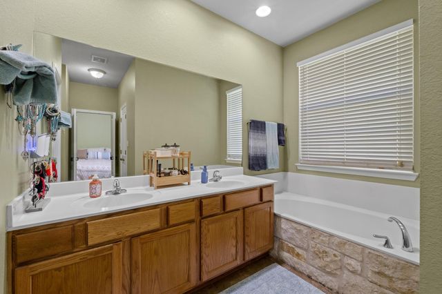 608 Galston DR, Spicewood, TX 78669
