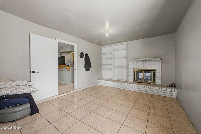 8926 N 55TH Avenue, Glendale, AZ 85302