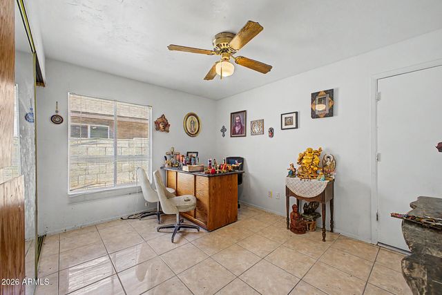 8926 N 55TH Avenue, Glendale, AZ 85302
