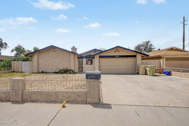 8926 N 55TH Avenue, Glendale, AZ 85302