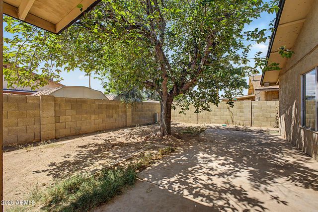 8926 N 55TH Avenue, Glendale, AZ 85302