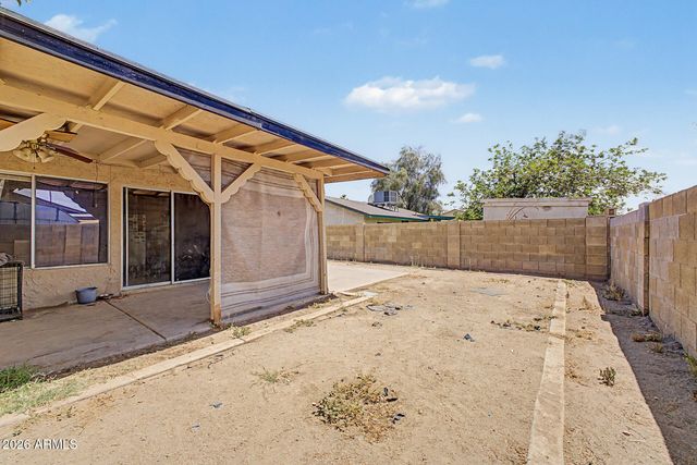 8926 N 55TH Avenue, Glendale, AZ 85302