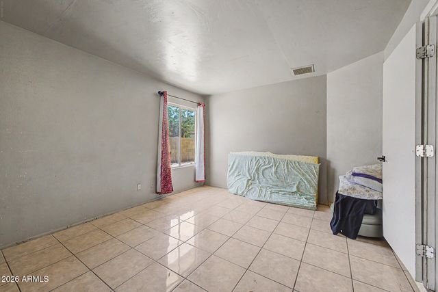 8926 N 55TH Avenue, Glendale, AZ 85302
