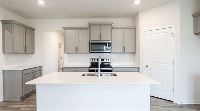 20121 Cornice Street, Spring Hill, KS 66083