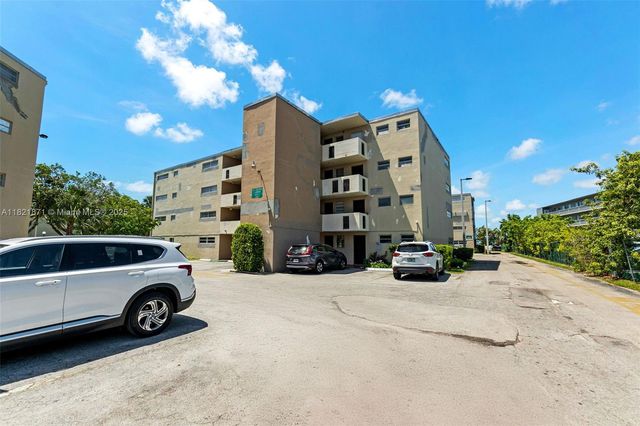 1660 NE 191st St 206-1, Miami, FL 33179