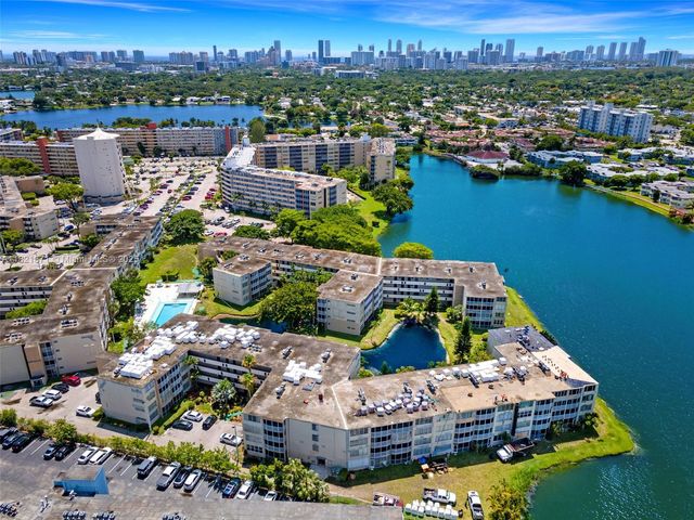1660 NE 191st St 206-1, Miami, FL 33179