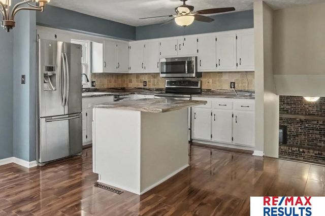 3323 S 158th Street, Omaha, NE 68130