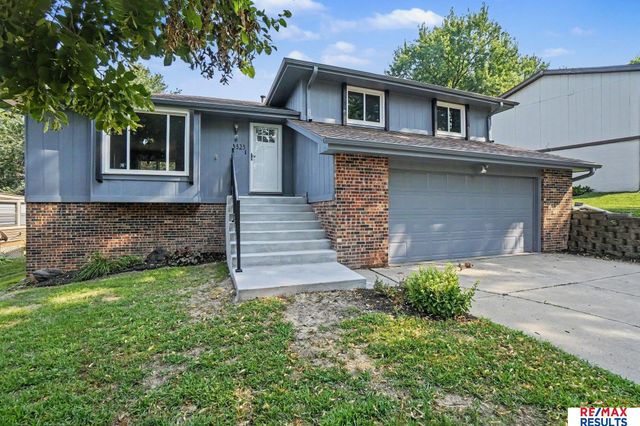 3323 S 158th Street, Omaha, NE 68130