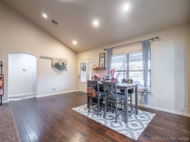 1404 Monarch Drive, Mcalester, OK 74501