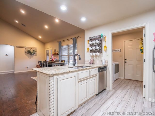 1404 Monarch Drive, Mcalester, OK 74501