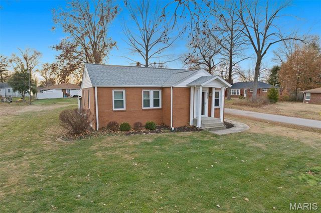 309 W Highway 50, O'fallon, IL 62269