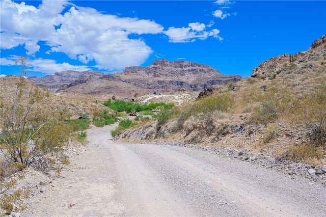 1 Silver Creek Road, Oatman, AZ 86433