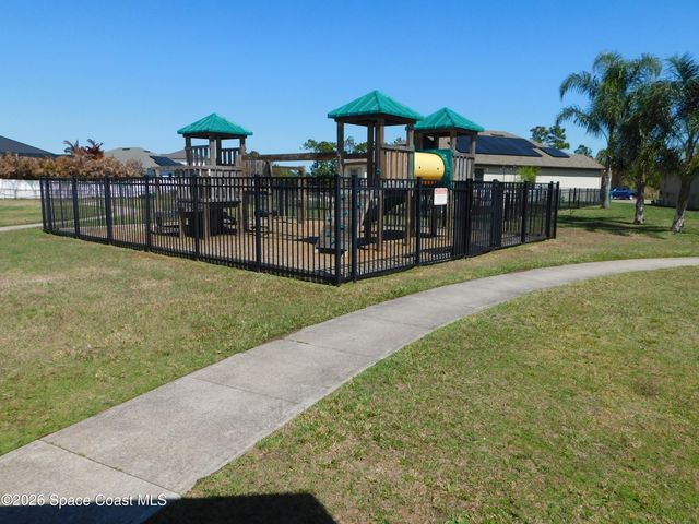 4554 Magenta Isles Drive, Melbourne, FL 32904