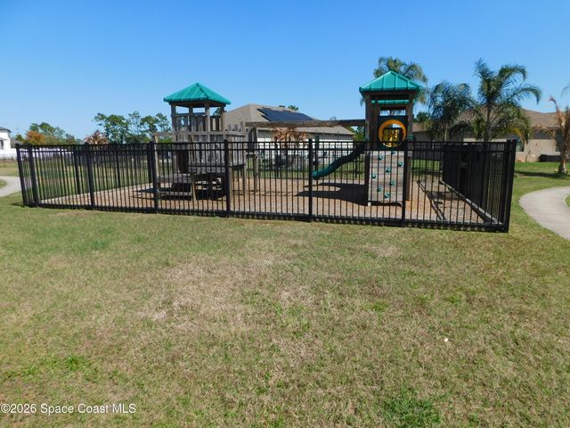 4554 Magenta Isles Drive, Melbourne, FL 32904