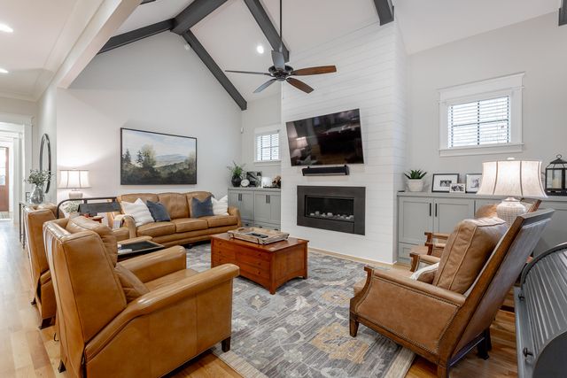 7008 Arbury Way, Ooltewah, TN 37363