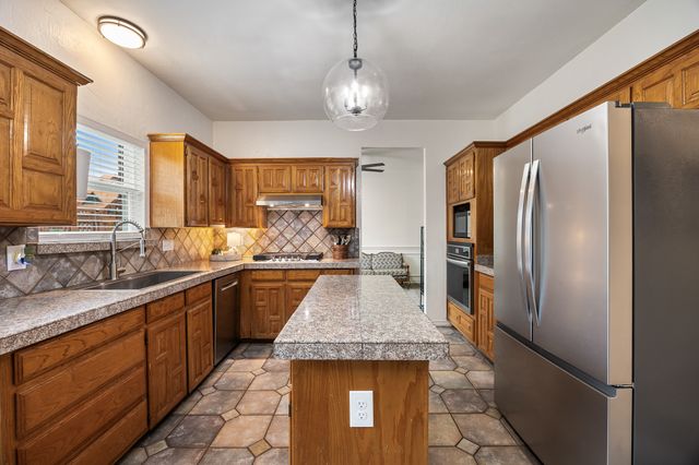 1091 Whispering Glen, Rockwall, TX 75087