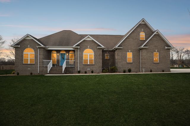 192 Hills Dr, Hillsboro, TN 37342